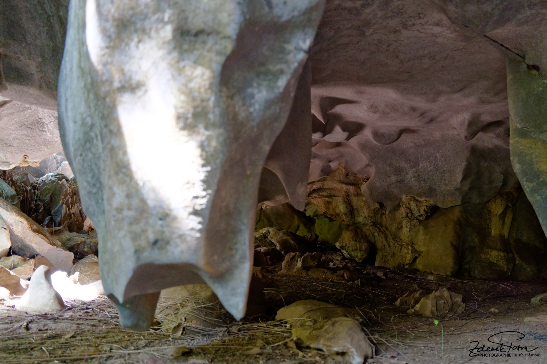 Grotte qui abrite des villageois lors d'un cyclone,, près de la montagne Pan de Ázucar
